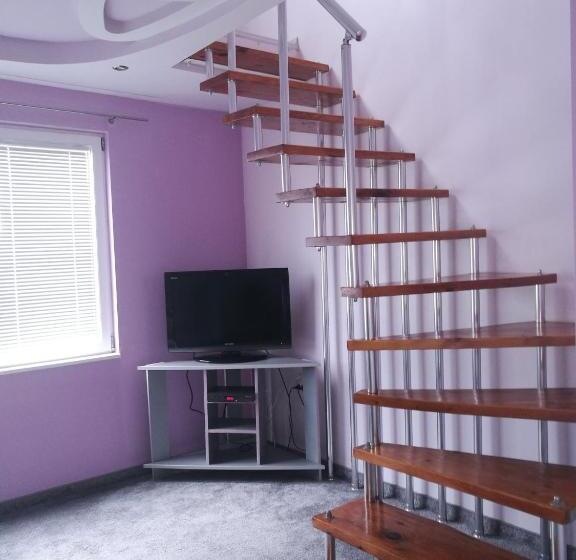 Номер Deluxe, Sania