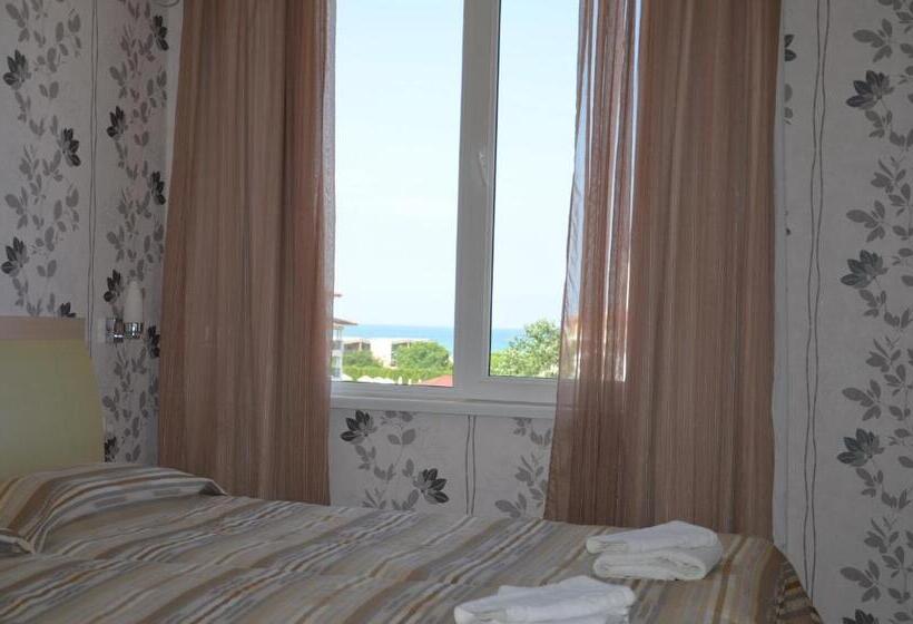 Семейный Номер, Sania