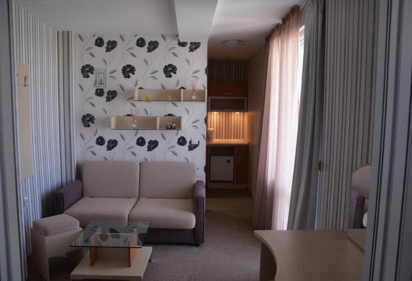 Номер Deluxe Вид на Море с Балконом, Sania