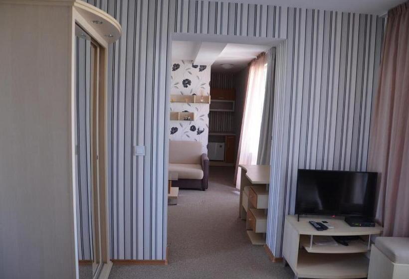 Номер Deluxe Вид на Море с Балконом, Sania