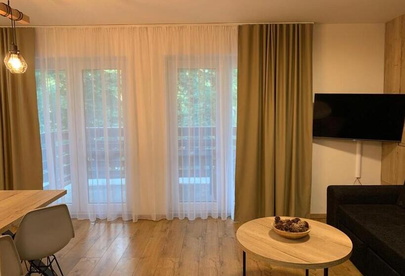 １階の１ベッドルームアパートメント, Apartmány Valča