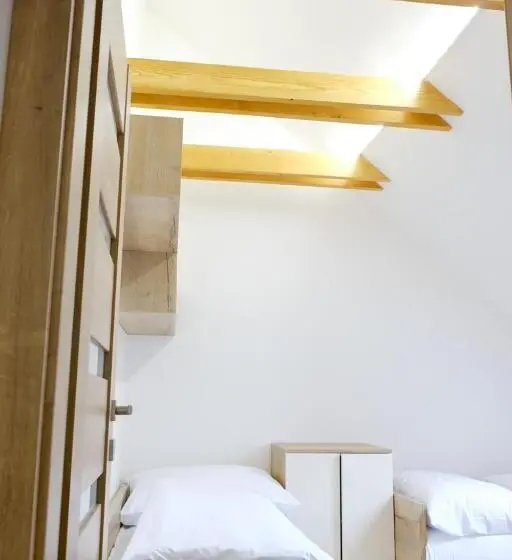 ドゥプレックスルーム, Apartmány Valča