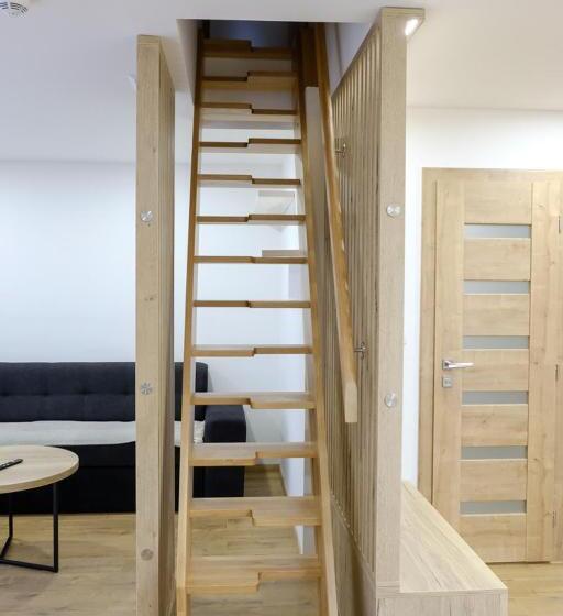 ドゥプレックスルーム, Apartmány Valča