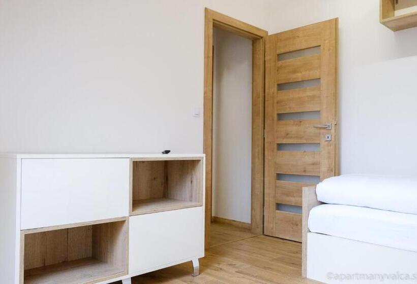 ドゥプレックスルーム, Apartmány Valča