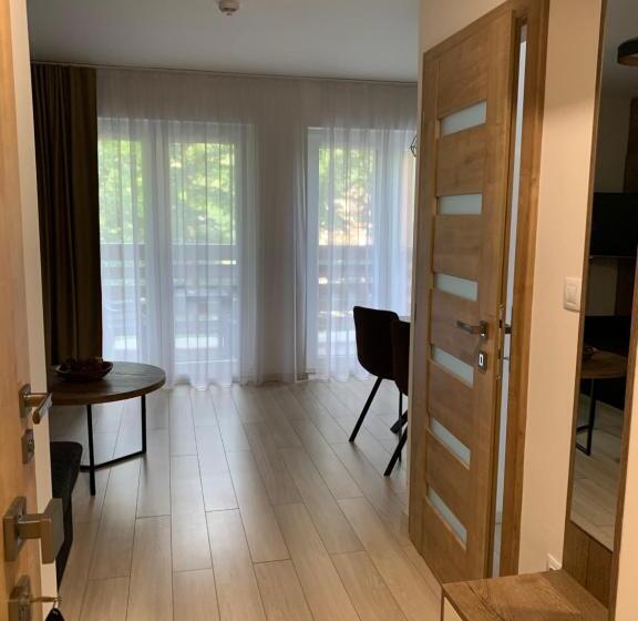１ベッドルームアパートメント, Apartmány Valča