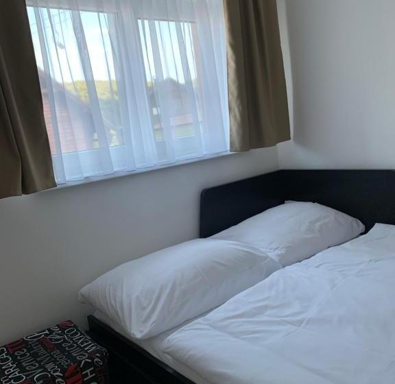 ３ベッドルームアパートメント, Apartmány Valča