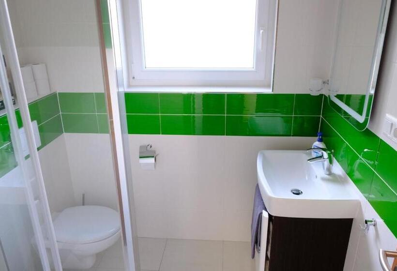 ２ベッドルームアパートメント, Apartmány Valča