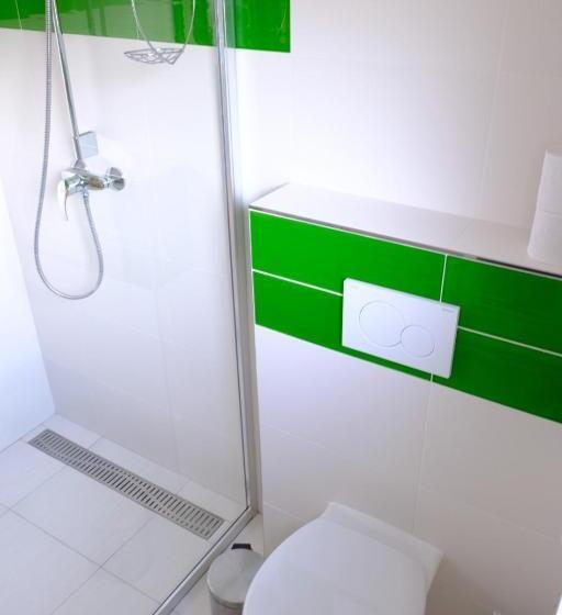 ２ベッドルームアパートメント, Apartmány Valča