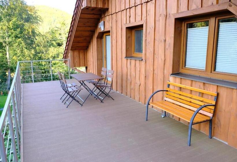 ２ベッドルームアパートメント, Apartmány Valča