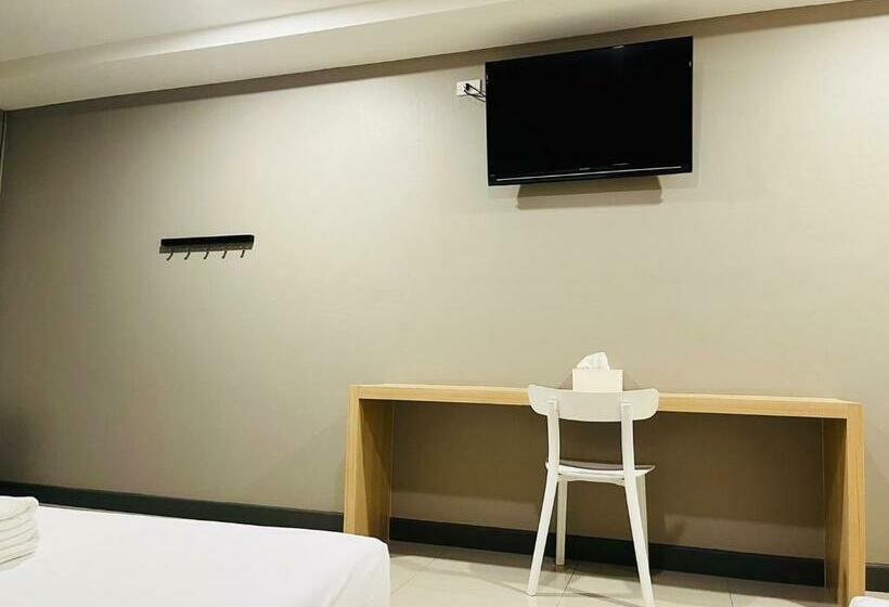 Standardrum, นั่งเล่นกันไหม รีสอร์ท Sha Plus