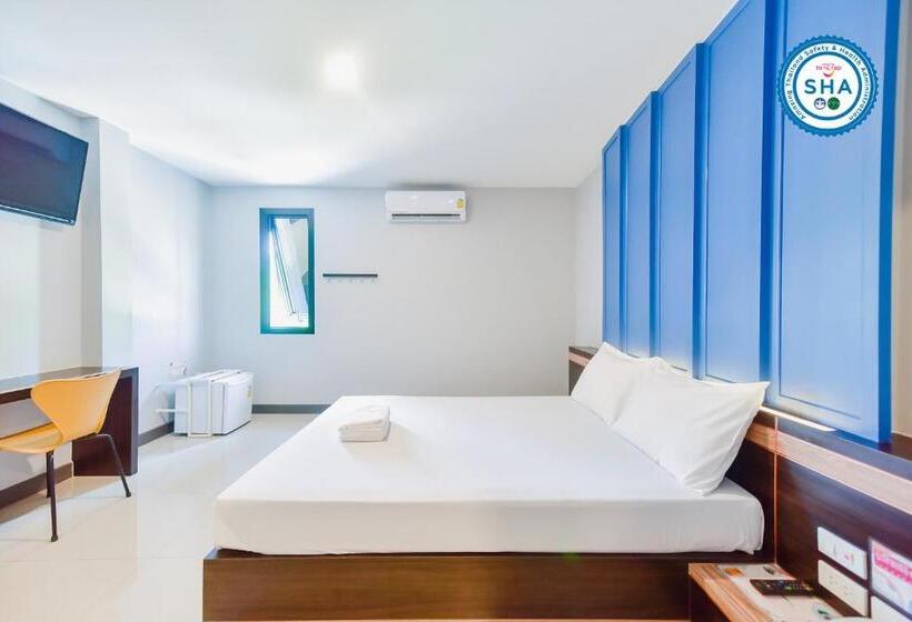 Ekonomiskt Rum, นั่งเล่นกันไหม รีสอร์ท Sha Plus