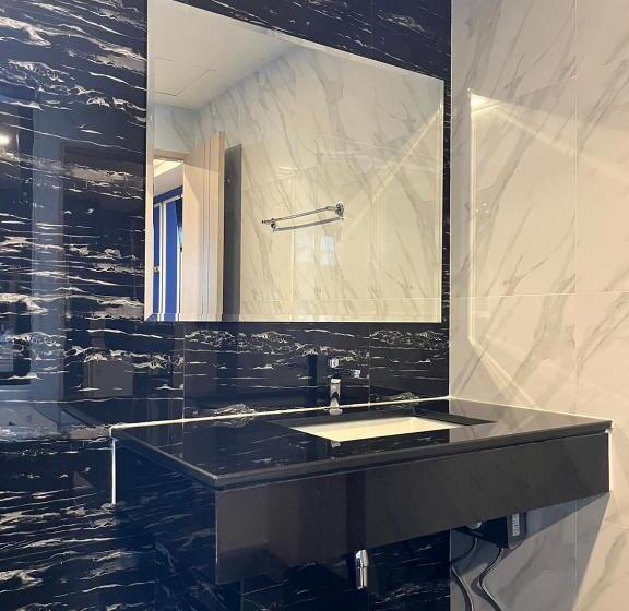 جناح مزود بجاكوزى, นั่งเล่นกันไหม รีสอร์ท Sha Plus