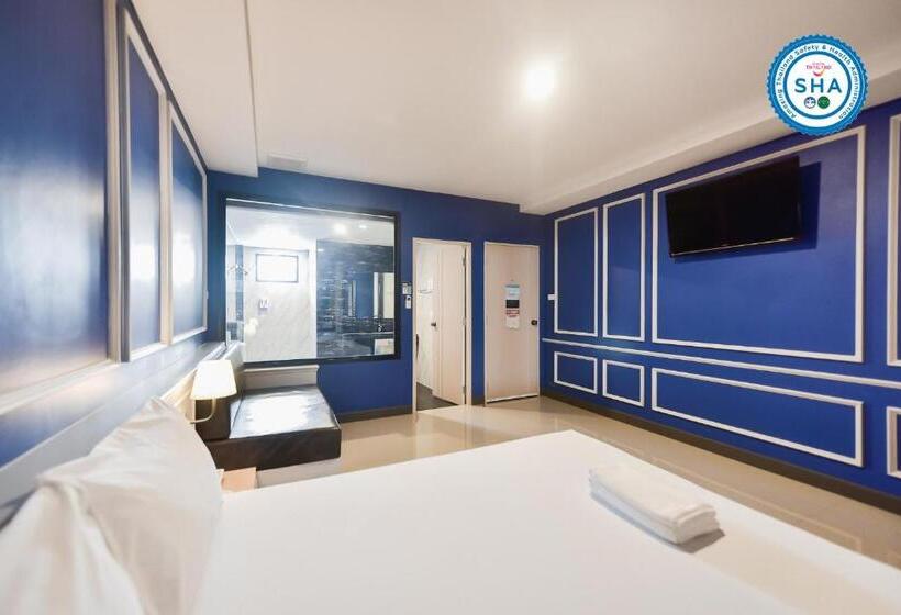 Svit med Jazuzzi, นั่งเล่นกันไหม รีสอร์ท Sha Plus