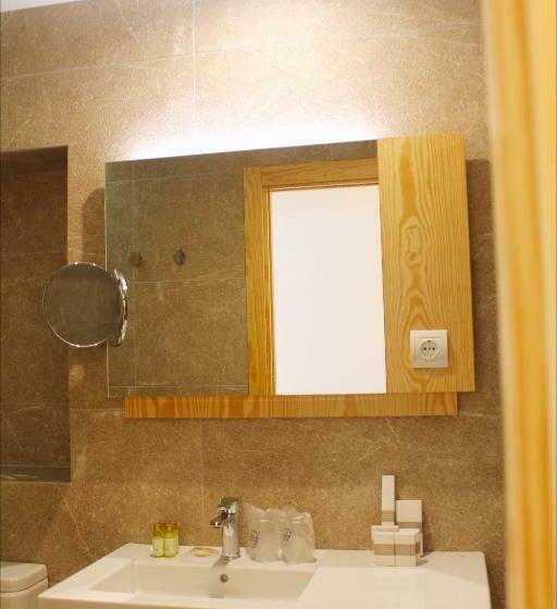 اتاق استاندارد, Sóller Center