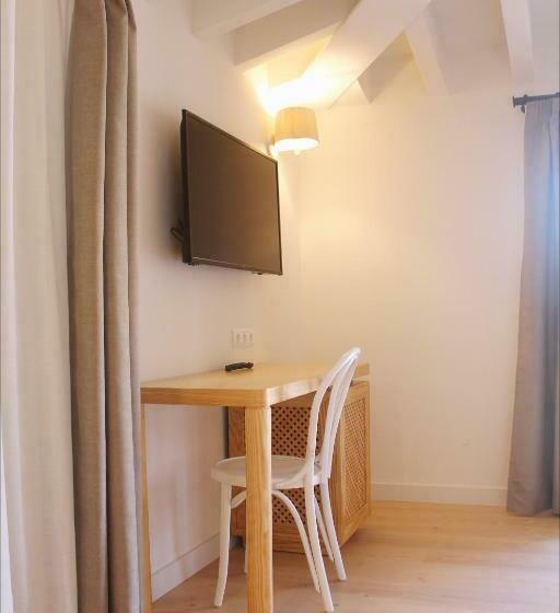 اتاق استاندارد, Sóller Center