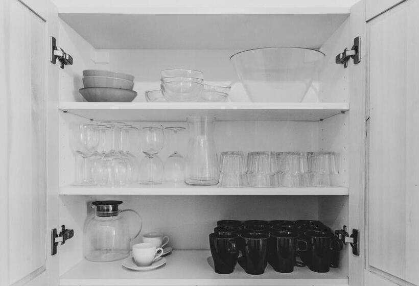 Апартаменты 2 Спальни, Stará škola Hedeč