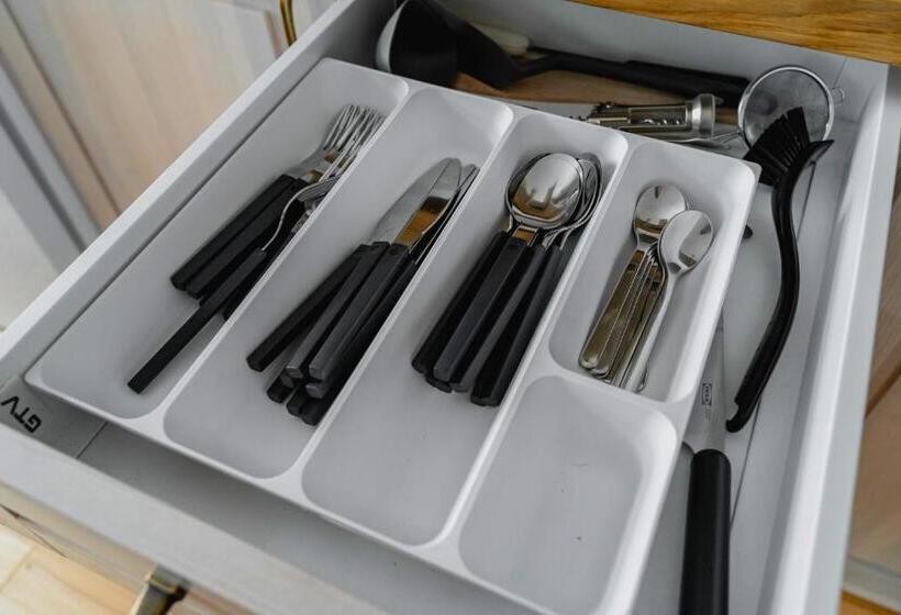 Апартаменты 2 Спальни, Stará škola Hedeč