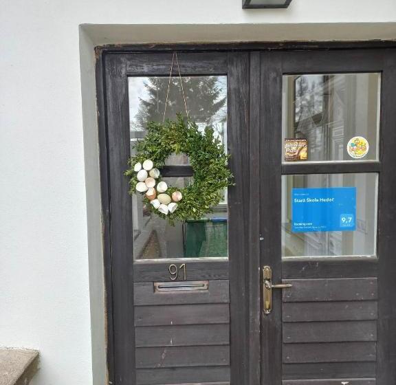 Апартаменты 1 Спальня, Stará škola Hedeč