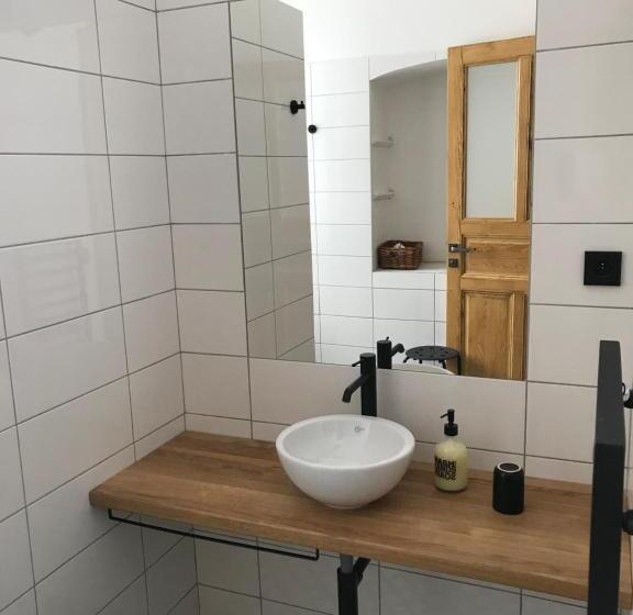 Апартаменты 1 Спальня, Stará škola Hedeč