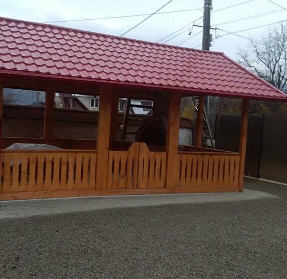 Quarto Estandar, De La Mare La Munte