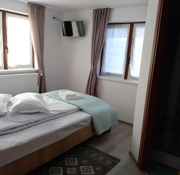 Quarto Estandar, De La Mare La Munte