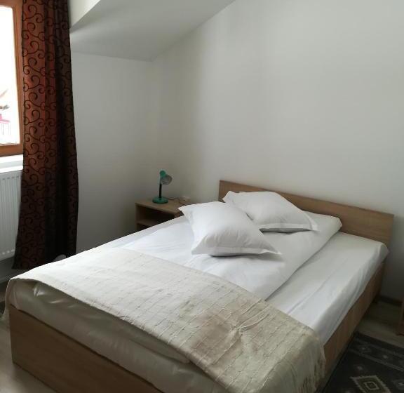 Quarto Estandar, De La Mare La Munte