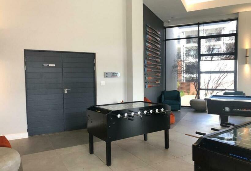 Апартаменты 2 Спальни, The Blyde Crystal Lagoon Riverwalk Estate