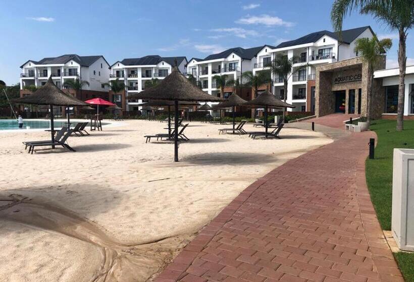 Апартаменты 2 Спальни, The Blyde Crystal Lagoon Riverwalk Estate