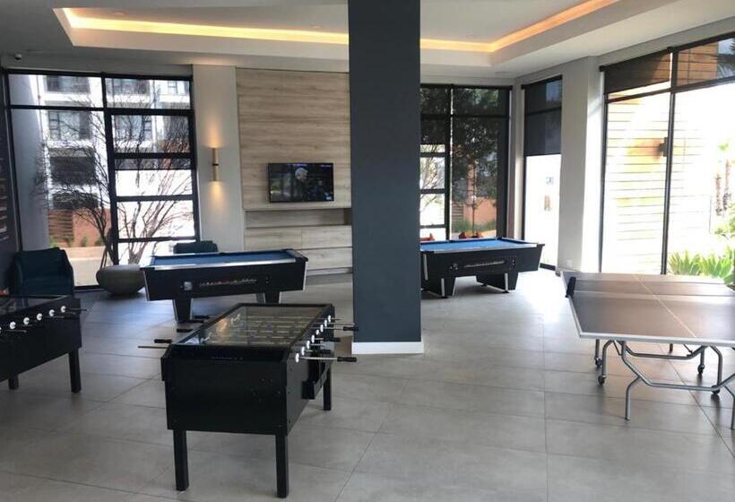 Апартаменты 2 Спальни, The Blyde Crystal Lagoon Riverwalk Estate