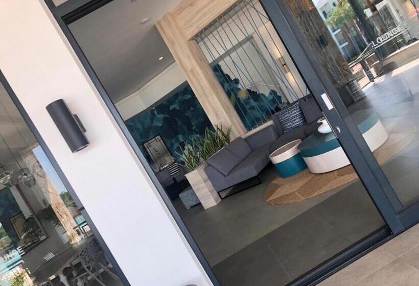 Апартаменты 2 Спальни, The Blyde Crystal Lagoon Riverwalk Estate