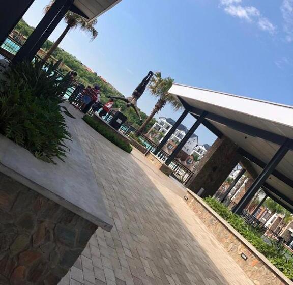 Апартаменты 2 Спальни, The Blyde Crystal Lagoon Riverwalk Estate