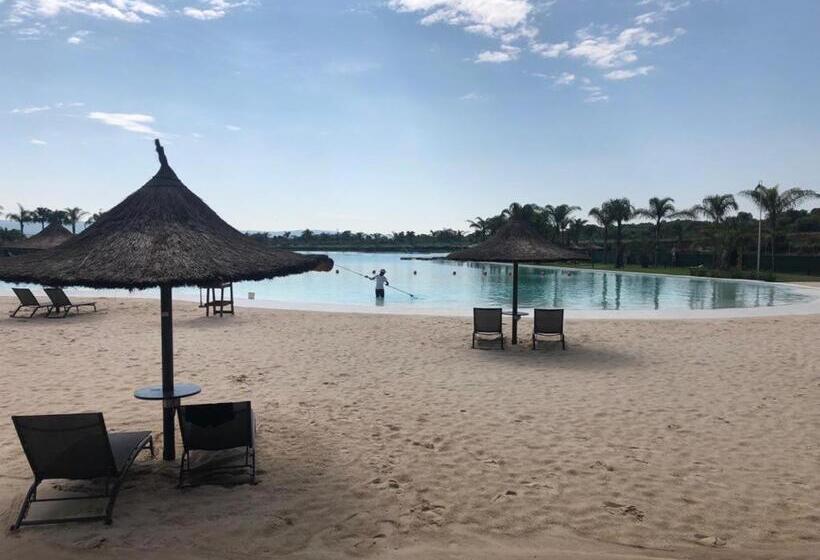 Апартаменты 2 Спальни, The Blyde Crystal Lagoon Riverwalk Estate