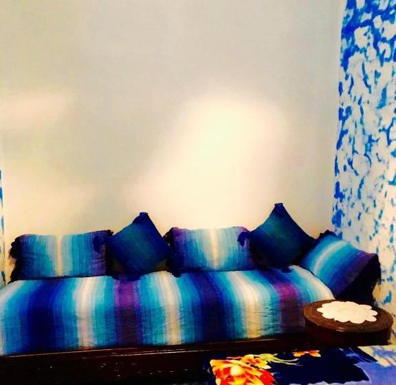 اتاق لوکس, Casa Malek