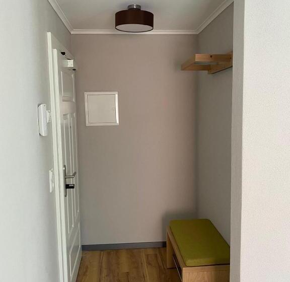 标准单人间, Motel Q Das Kleine Stadt