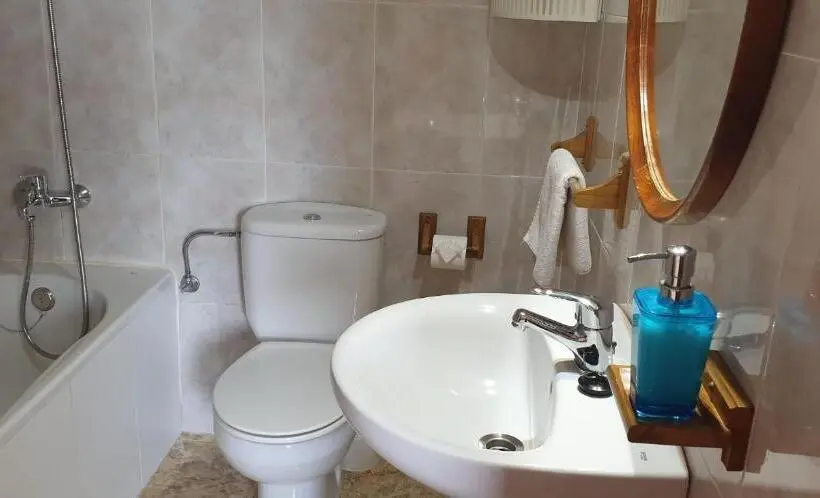 Standard Kolmen Hengen Huone, Hospedaje Vistamar