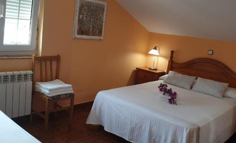 اتاق استاندارد سه نفره, Hospedaje Vistamar