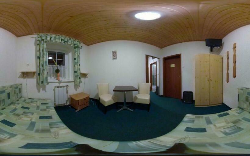 חדר סטנדרט לארבעה, Penzion Erika