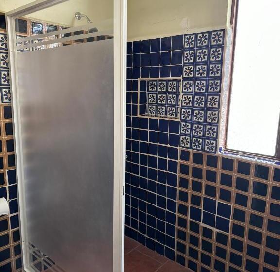 اتاق استاندارد, The Florenthina S House