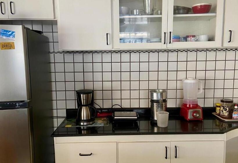 اتاق اکونومی یک تخته, Vila Santê
