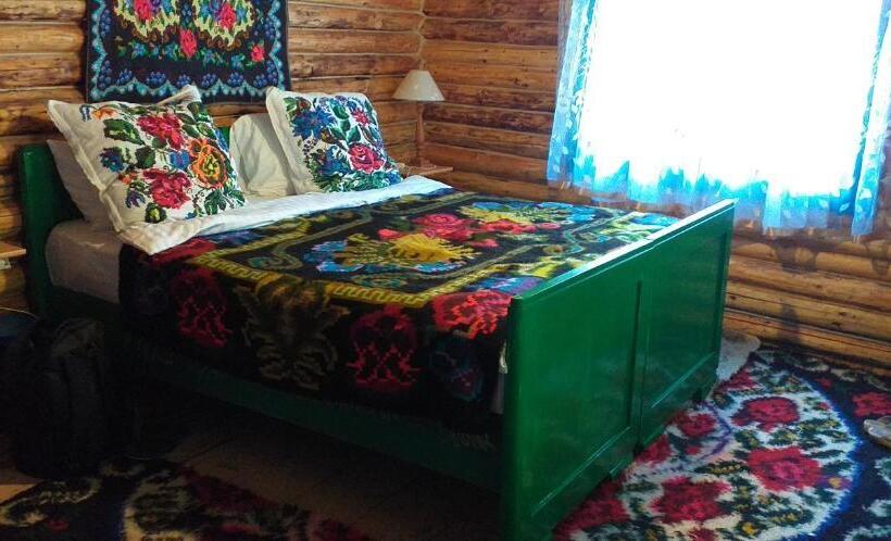 غرفة قياسية ثلاثية, Pensiunea Anita