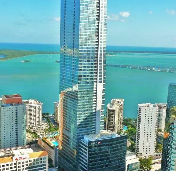 スタンダードスタジオ, Private Condo Hotel At Four Seasons Brickell