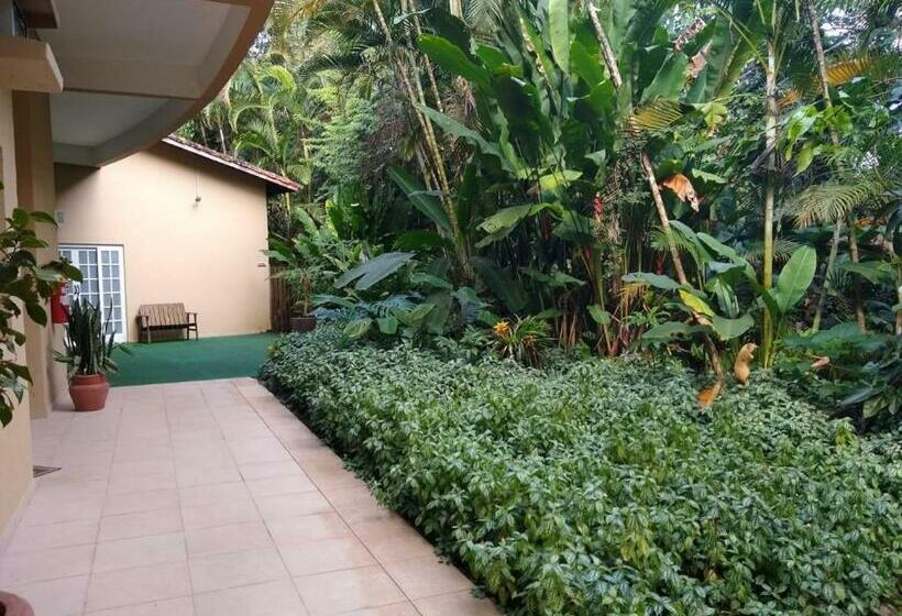 정원 전망 4인용 스탠다드 룸, Riviera De São Lourenço   Flat Amarilis