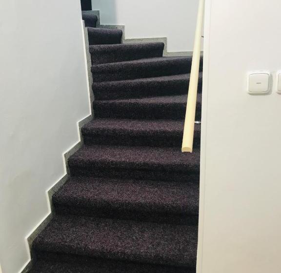 デラックスファミリールーム, Sunshine Pension