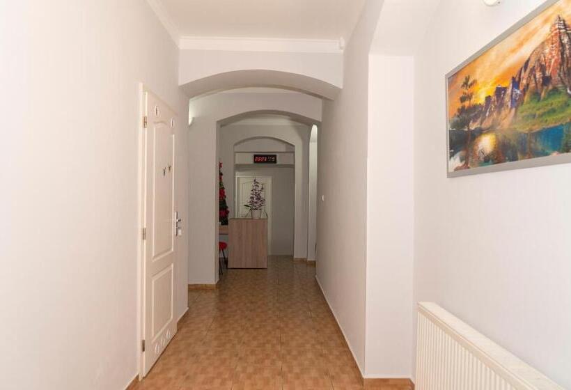 デラックスファミリールーム, Sunshine Pension