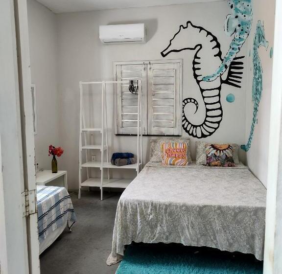 Economy Triple Room, Vila Da Sereia Hostel E Pousada