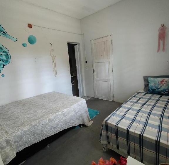 Economy Triple Room, Vila Da Sereia Hostel E Pousada
