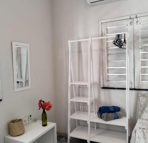 Economy Triple Room, Vila Da Sereia Hostel E Pousada