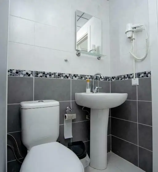 Huoneisto 2 Makuuhuonetta, Arney Suites
