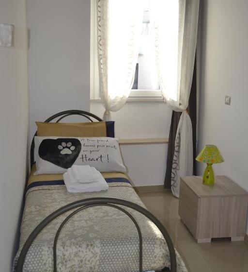 Camera Standard Individuale, Attica B&b