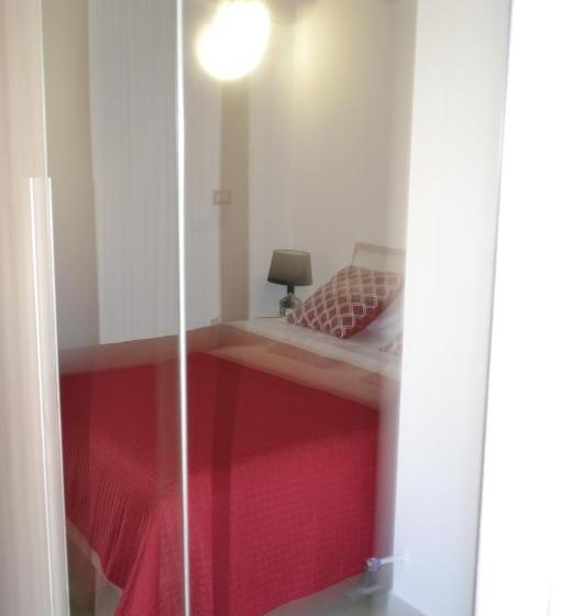 Семейный Номер, Attica B&b